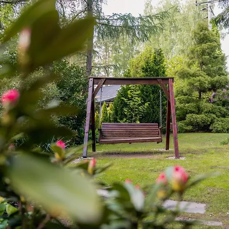 Black&white-cherry *