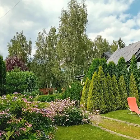 ロッジ Black&white-cherry