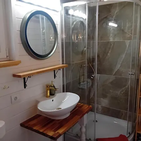 Black&white-cherry ロッジ *