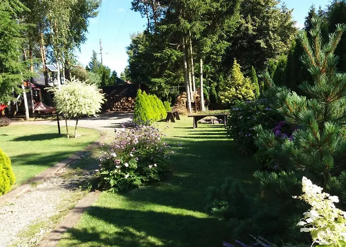 ロッジ Black&white-cherry